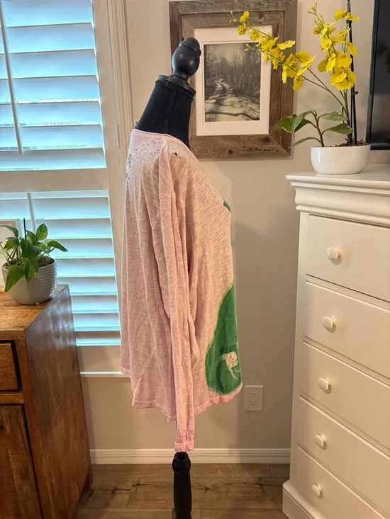 Magnolia Pearl NWT Mother Mary Viggo T Top 2294 in Guava Party, OSFM - Picture 2 of 11